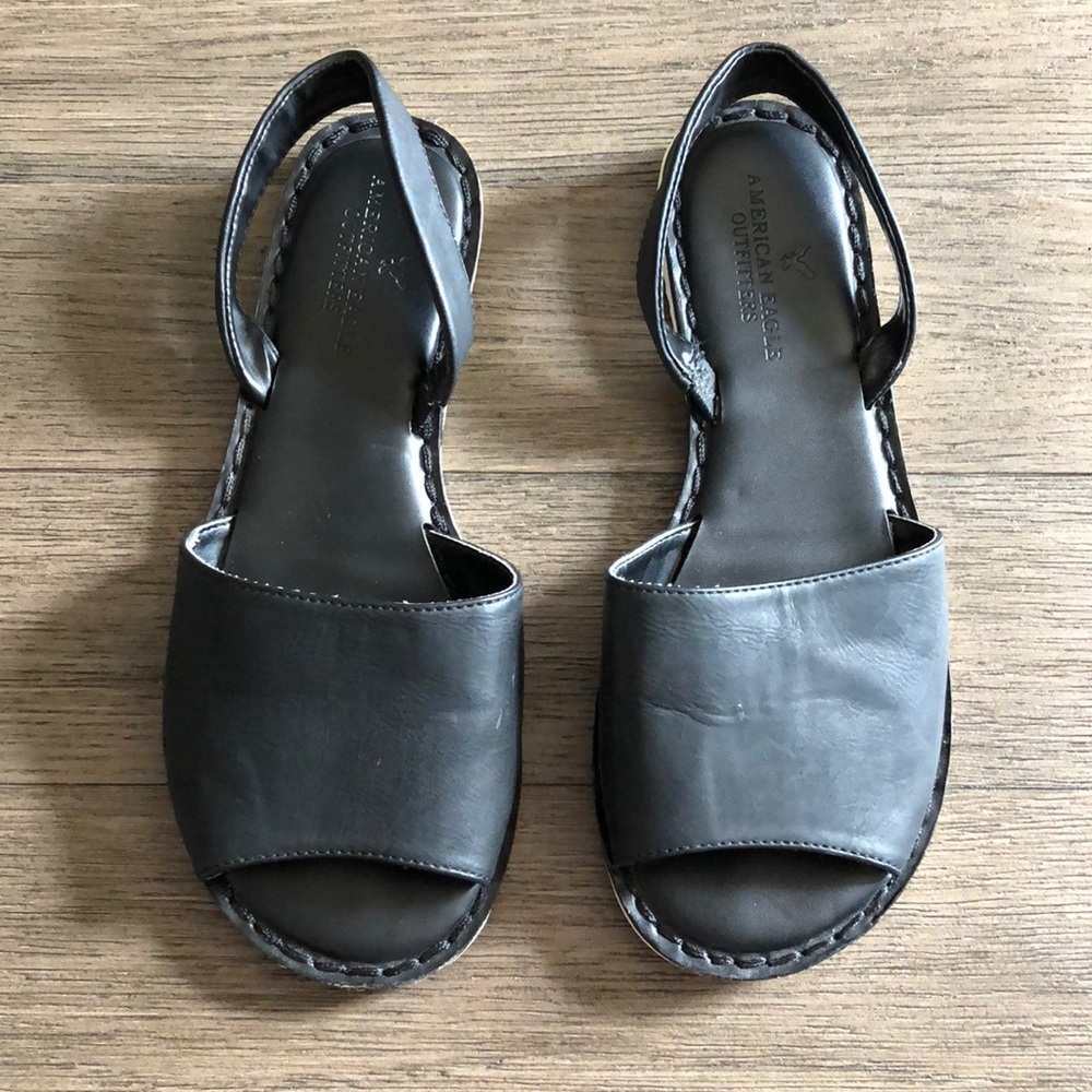 American Eagle Sandals